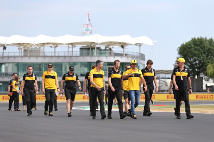 Renault team previews British GP