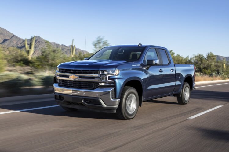 We drive the Chevrolet Silverado 2.7 turbo