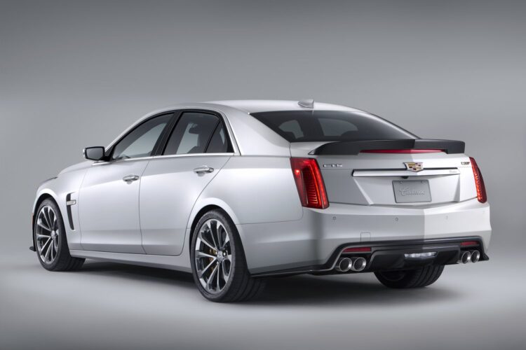 2016 Cadillac CTS-V Hits 200 mph with 640 hp